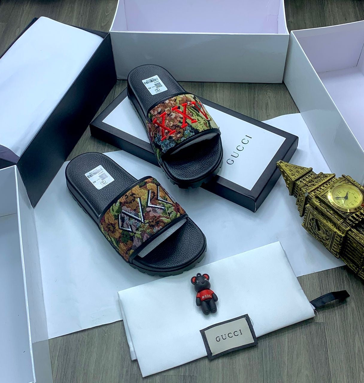 ROYAL SLIDES