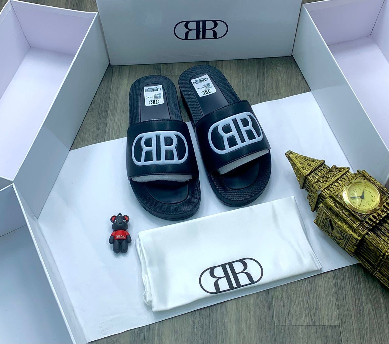 ROYAL SLIDES