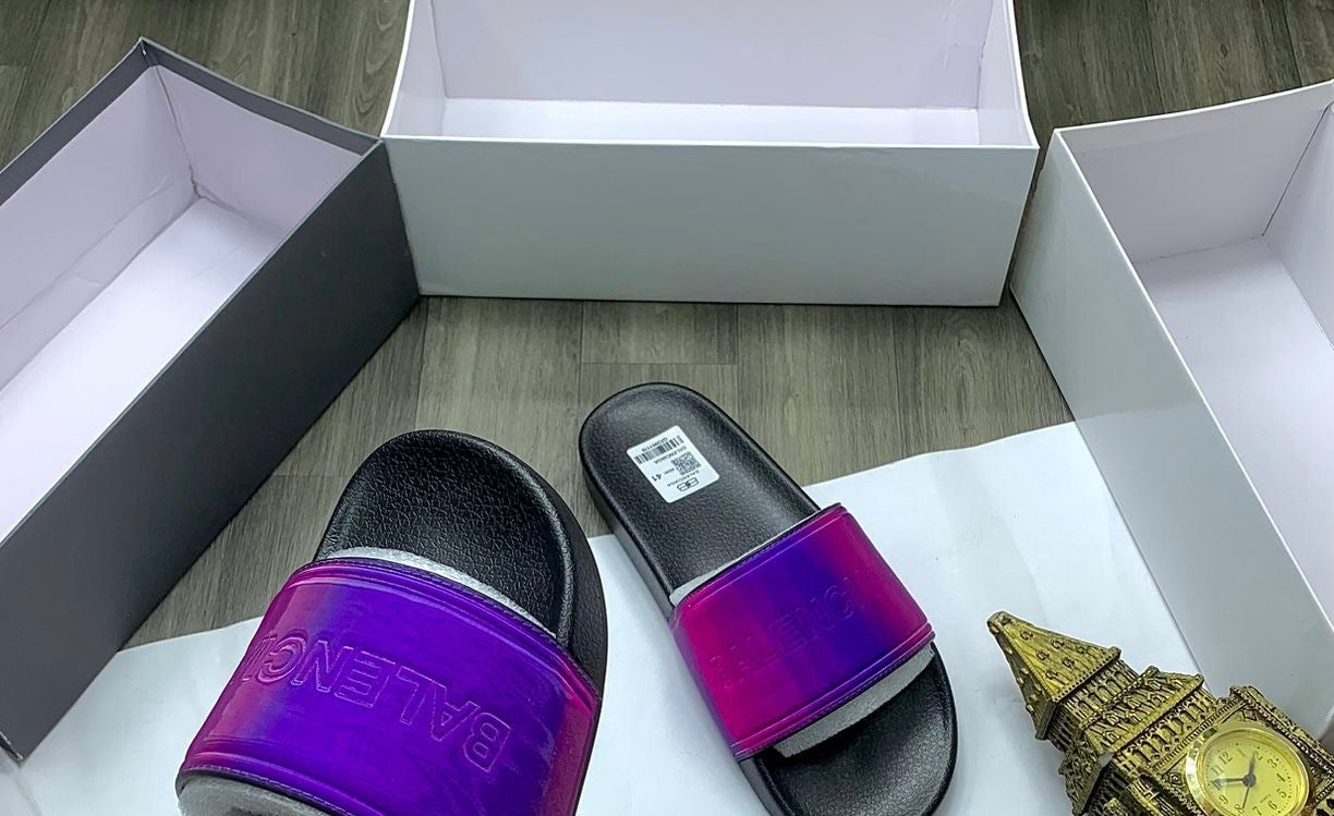 ROYAL SLIDES