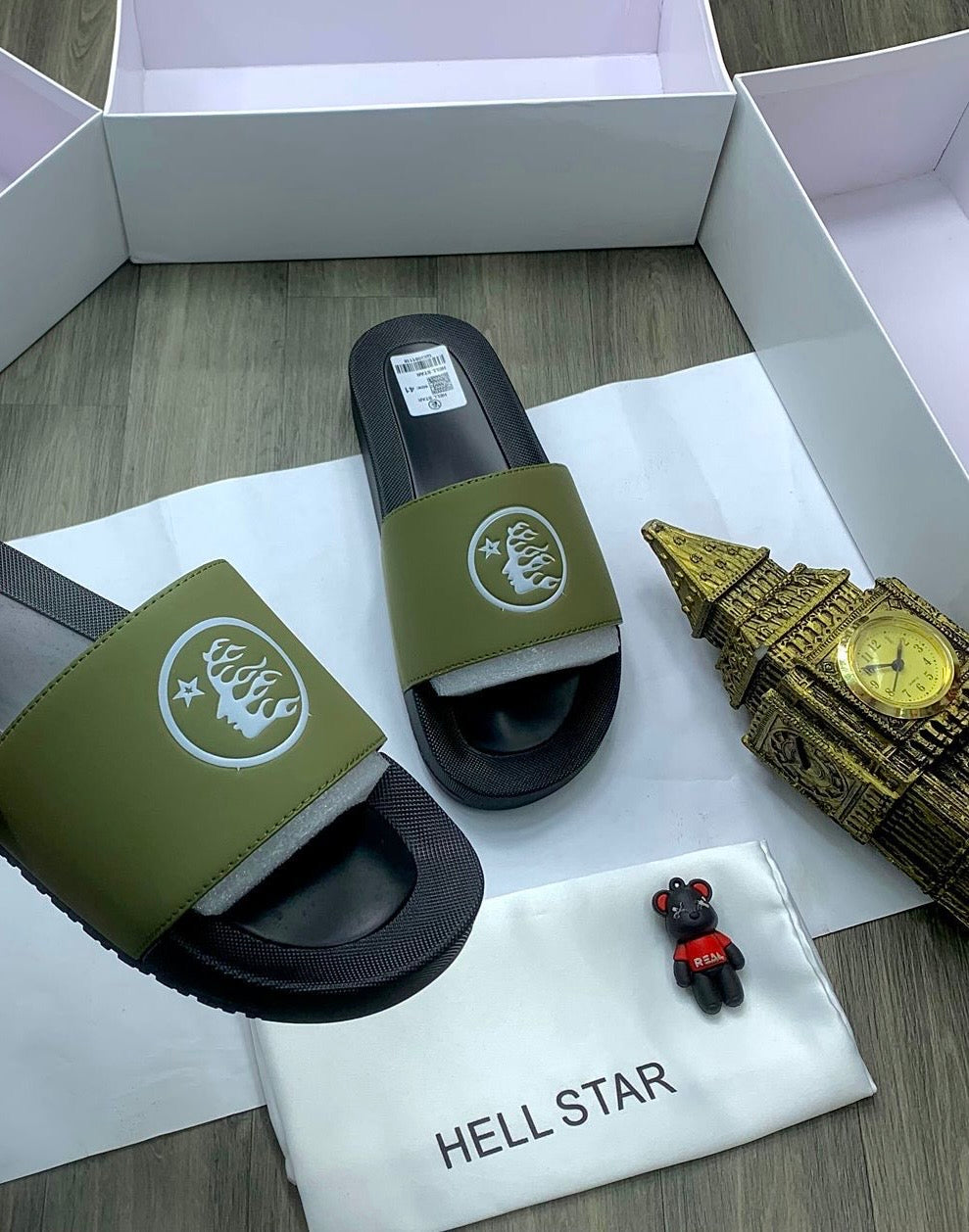 ROYAL SLIDES