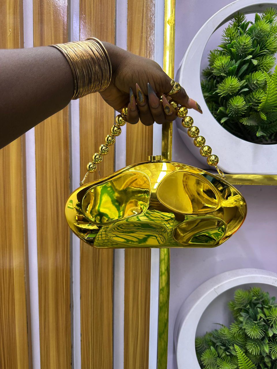 Elegant Gold-Rimmed Stemware Set