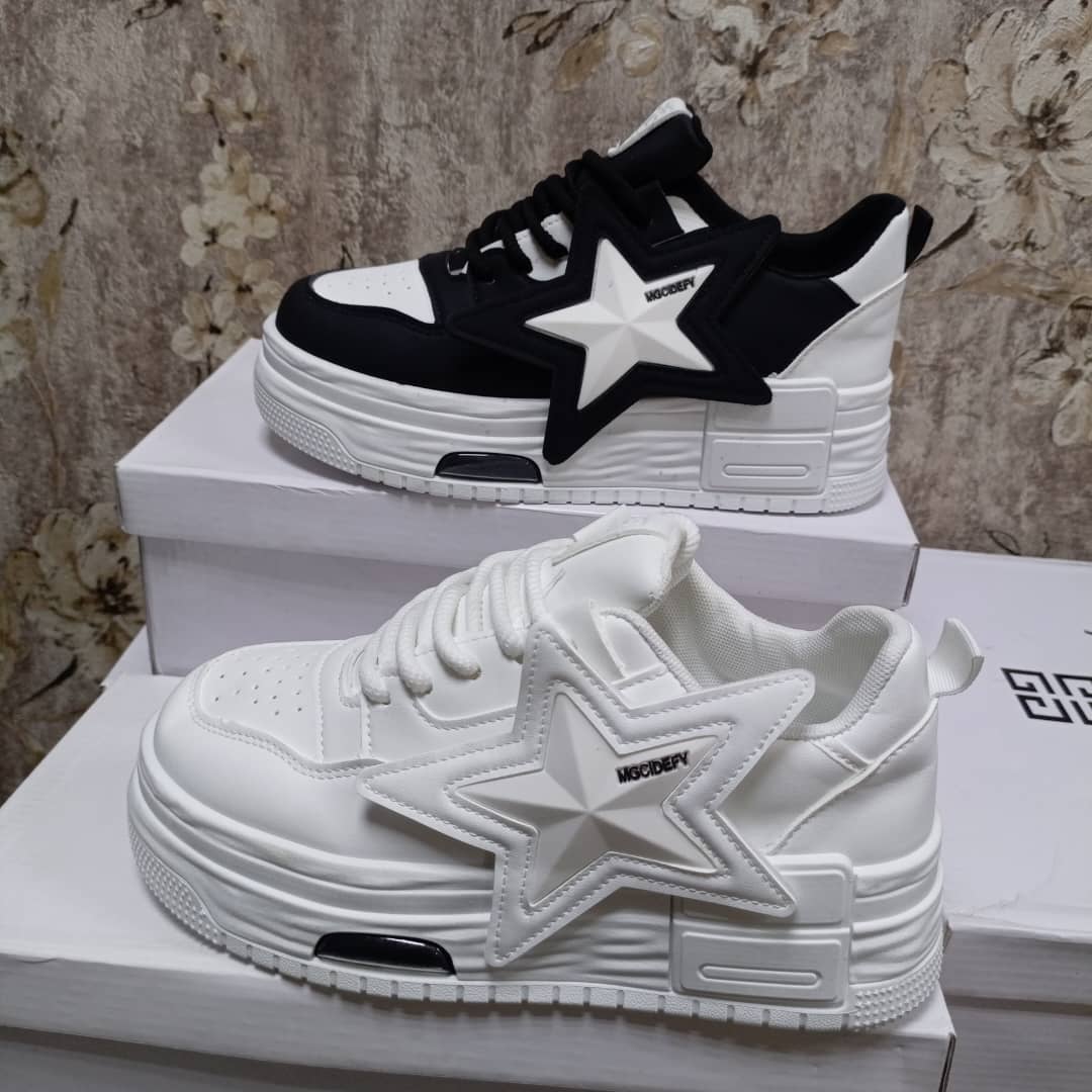 AeroStep Sneakers